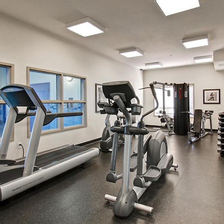Canalta Hotel Moosomin Экстерьер фото